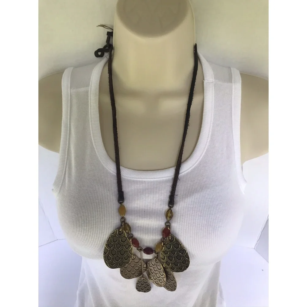 Unique Spectrum necklace brass